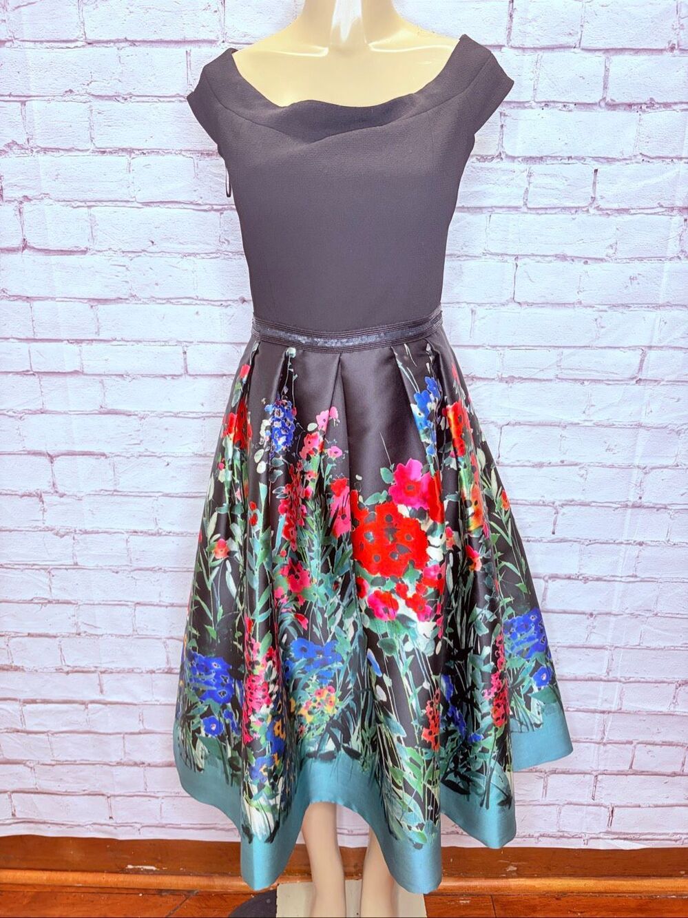 Carmen Marc Valvo Womens Black Floral Off the Shoulder Beaded Cocktail Dress 10